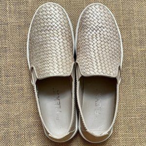 The Flexx Womens Shoes Gold 6.5 Slip On Leather Sneakers